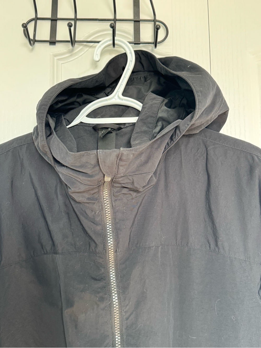 Lululemon Easy As Jacket Black Hooded Water-Repellent Coat - Picture 5 of 11